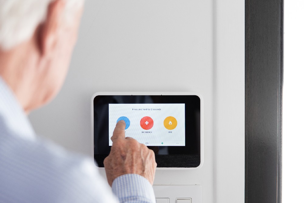 The InDepth Guide to Smart Home Control Vivint